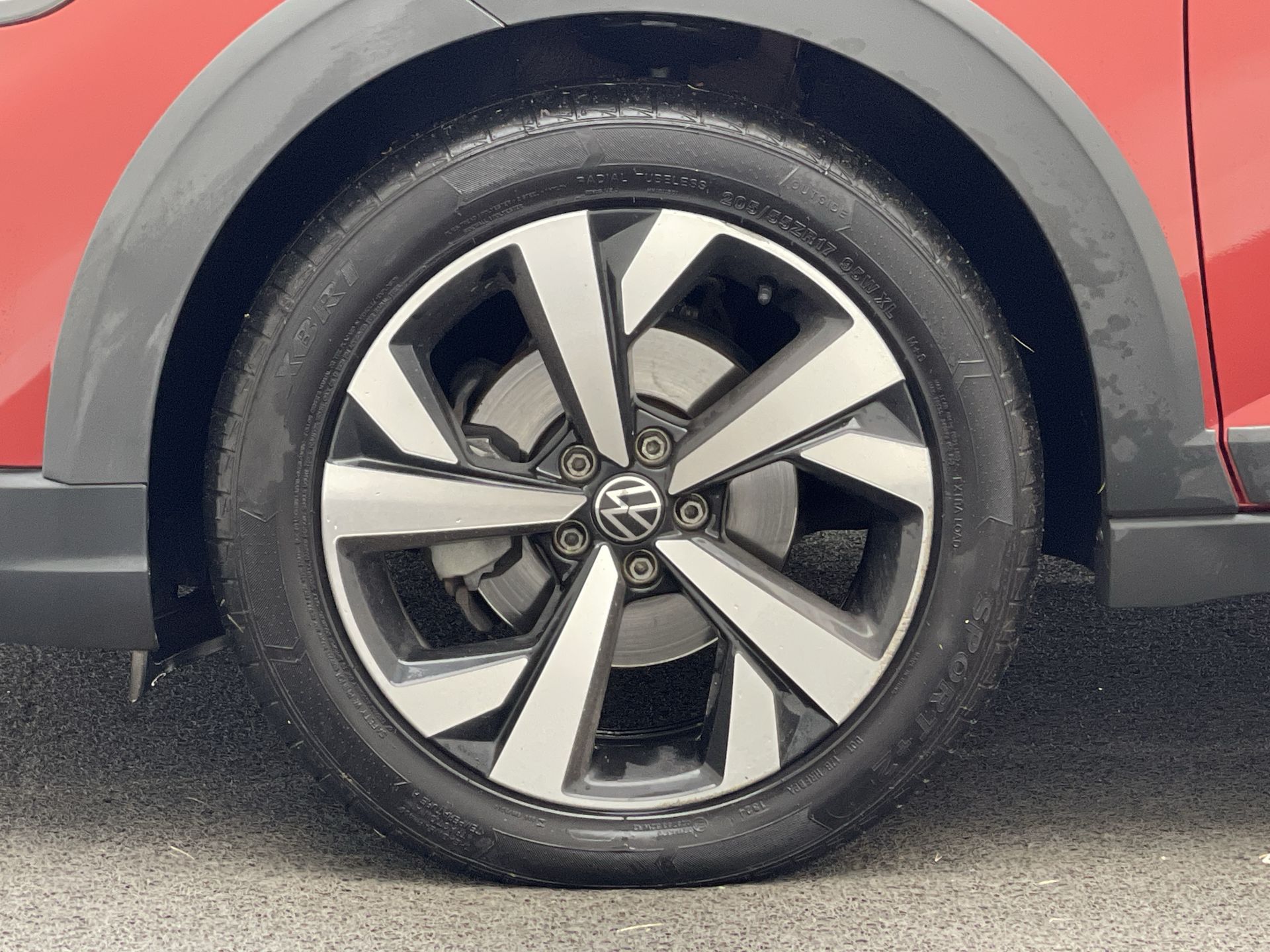 Nivus Highline 1.0 200 TSI Flex Aut.