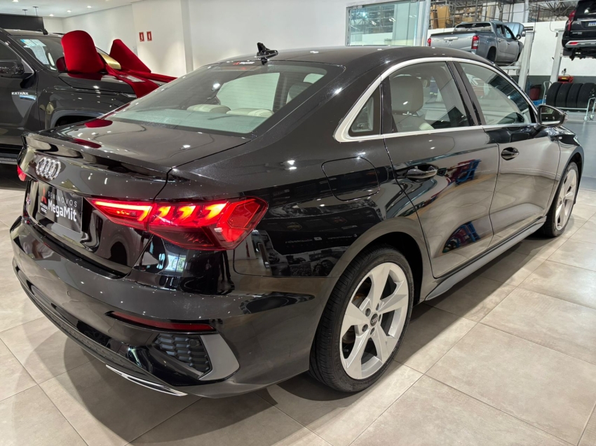 Audi-A3-2.0 40 TFSI MHEV SEDAN S LINE S-TRONIC