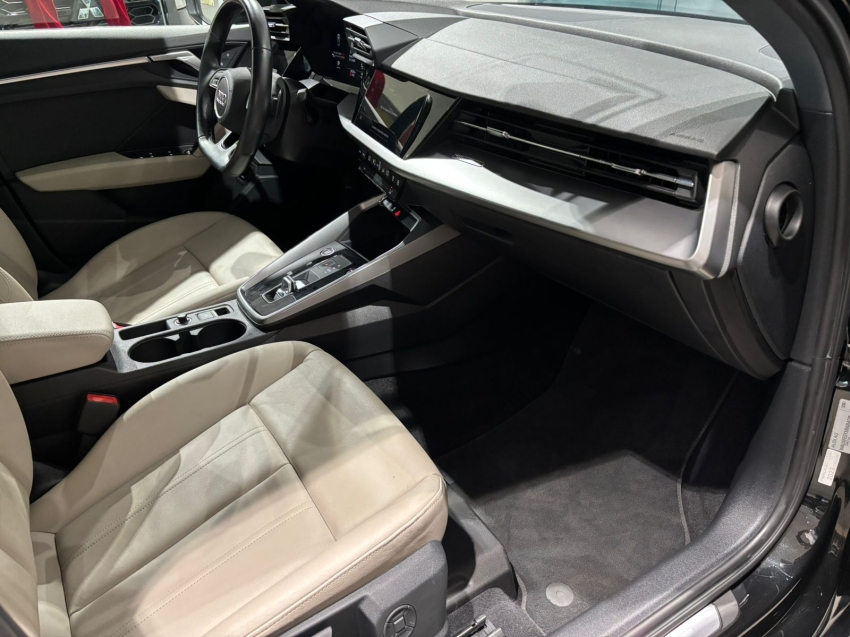 Audi-A3-2.0 40 TFSI MHEV SEDAN S LINE S-TRONIC