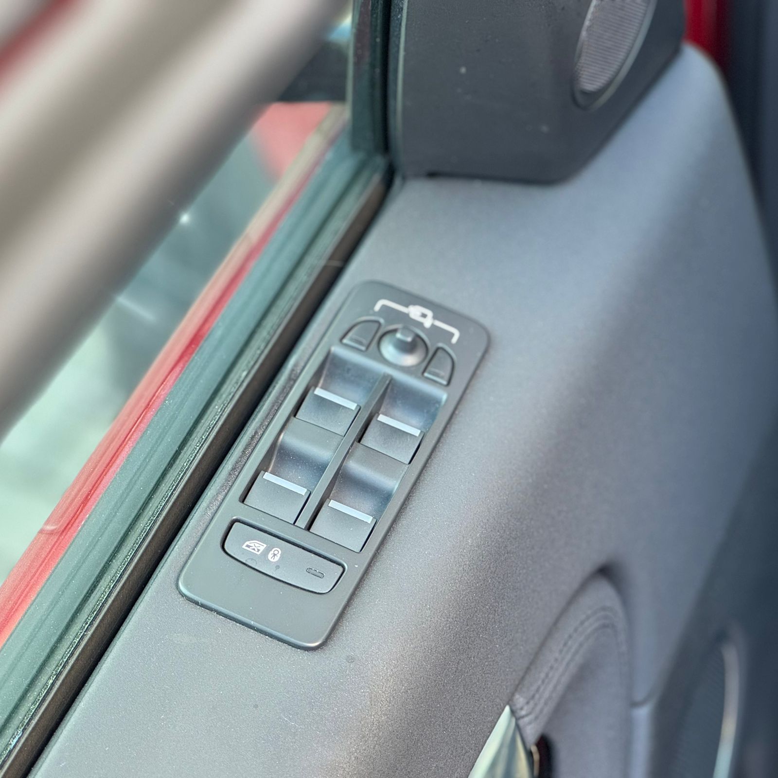 Land Rover-DISCOVERY-Discovery Sport SE 2.0 4x4 Aut./Flex