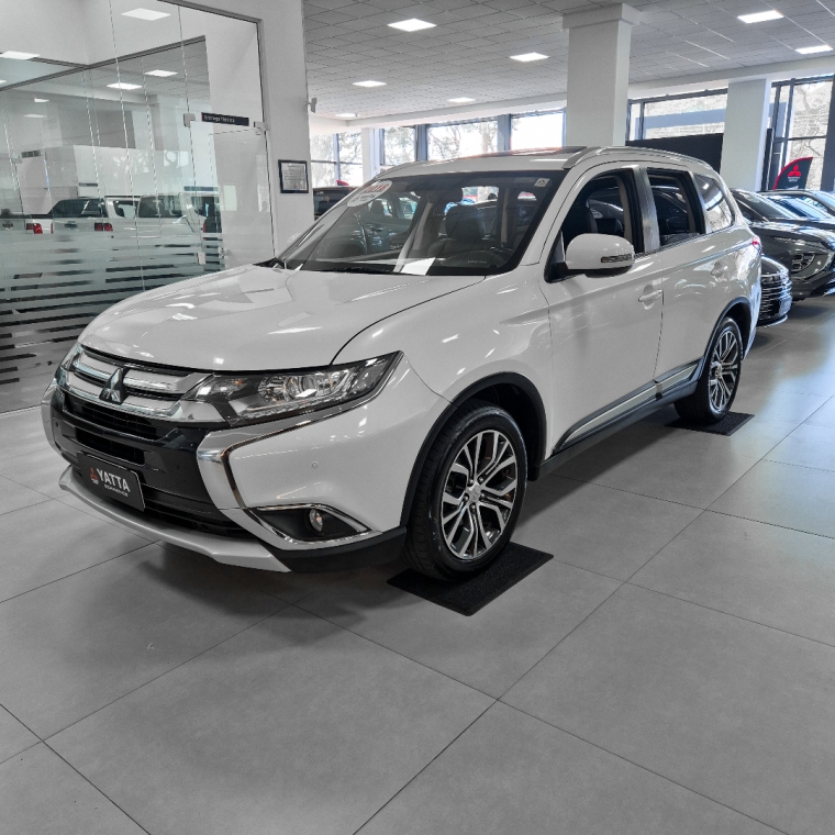 Mitsubishi-OUTLANDER-2.0 COMFORT 16V GASOLINA 4P AUTOMÁTICO