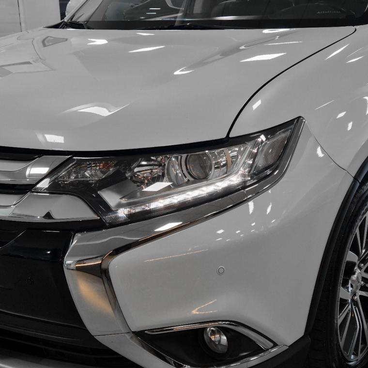 Mitsubishi-OUTLANDER-2.0 COMFORT 16V GASOLINA 4P AUTOMÁTICO