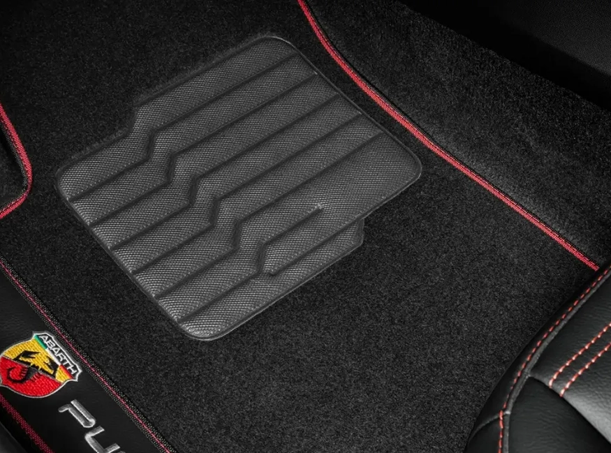 Tapete carpete em couro