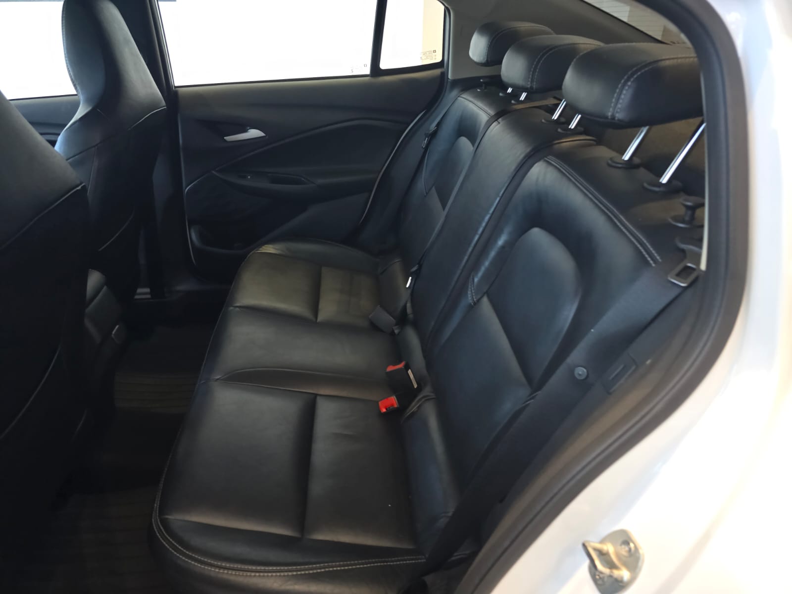 GM - Chevrolet-ONIX-ONIX SEDAN Plus LTZ 1.0 12V TB Flex Aut.