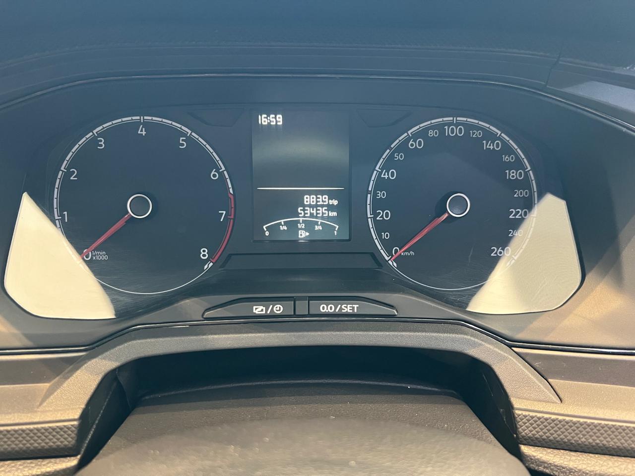 VW - Volkswagen-Polo-Polo Track 1.0 Flex 12V 5p