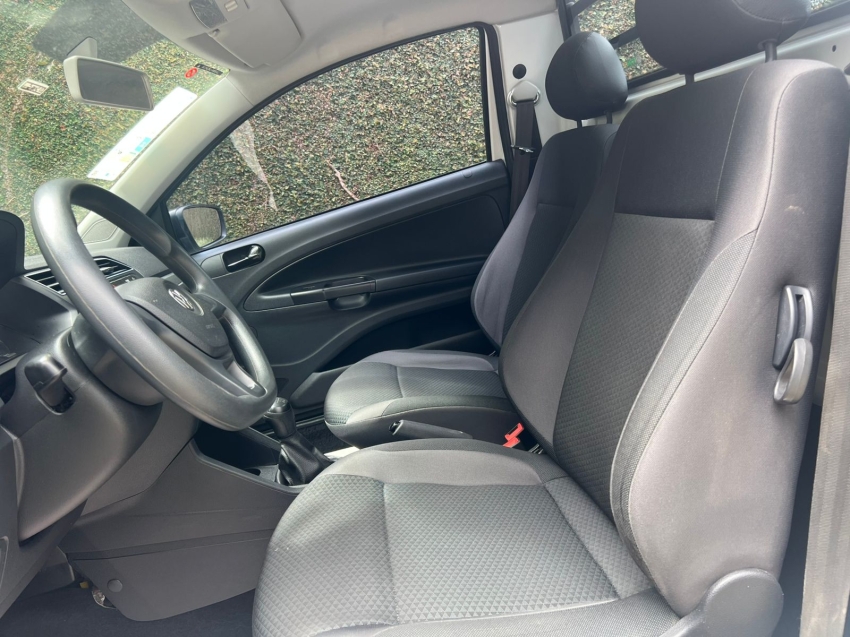 VW - Volkswagen-SAVEIRO-1.6 MSI ROBUST CS 8V FLEX 2P MANUAL