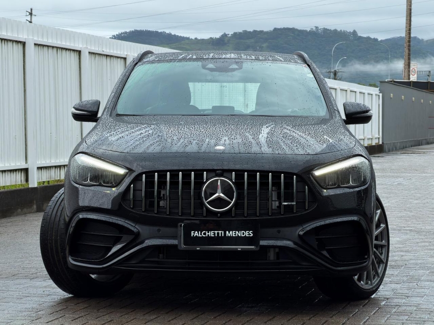 Mercedes-Benz-GLA 35 AMG-2.0 MHEV 4MATIC SPEEDSHIFT