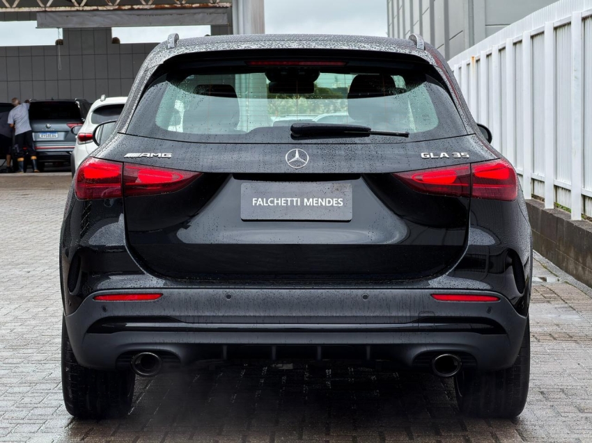 Mercedes-Benz-GLA 35 AMG-2.0 MHEV 4MATIC SPEEDSHIFT
