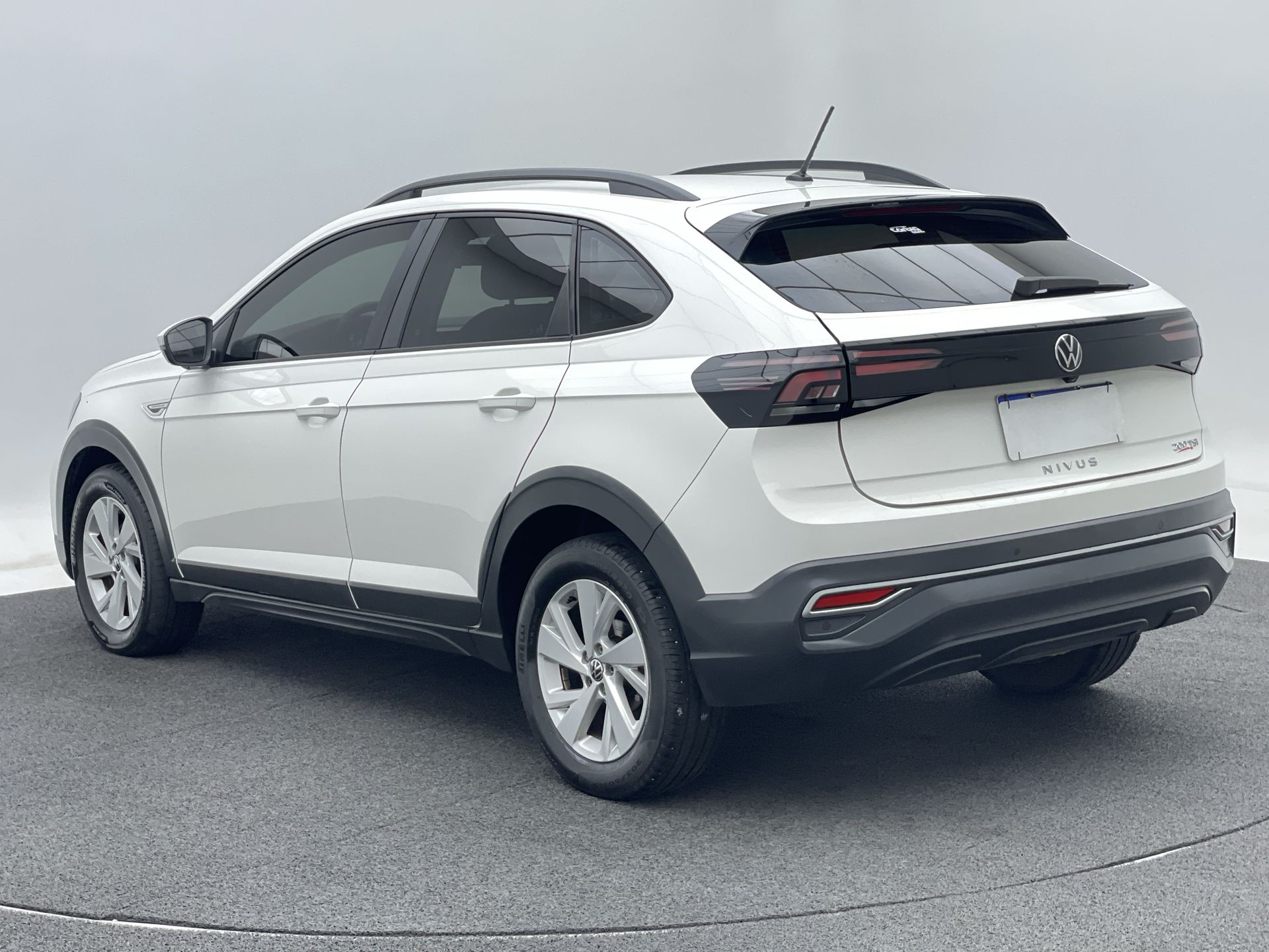 VW - Volkswagen-Nivus-Nivus Comfortline 1.0 200 TSI Flex Aut.