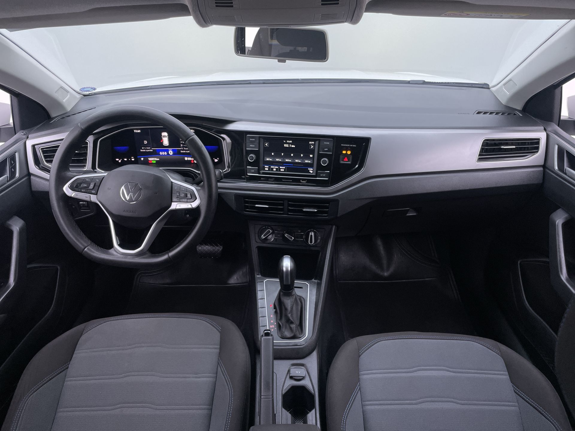 VW - Volkswagen-Nivus-Nivus Comfortline 1.0 200 TSI Flex Aut.