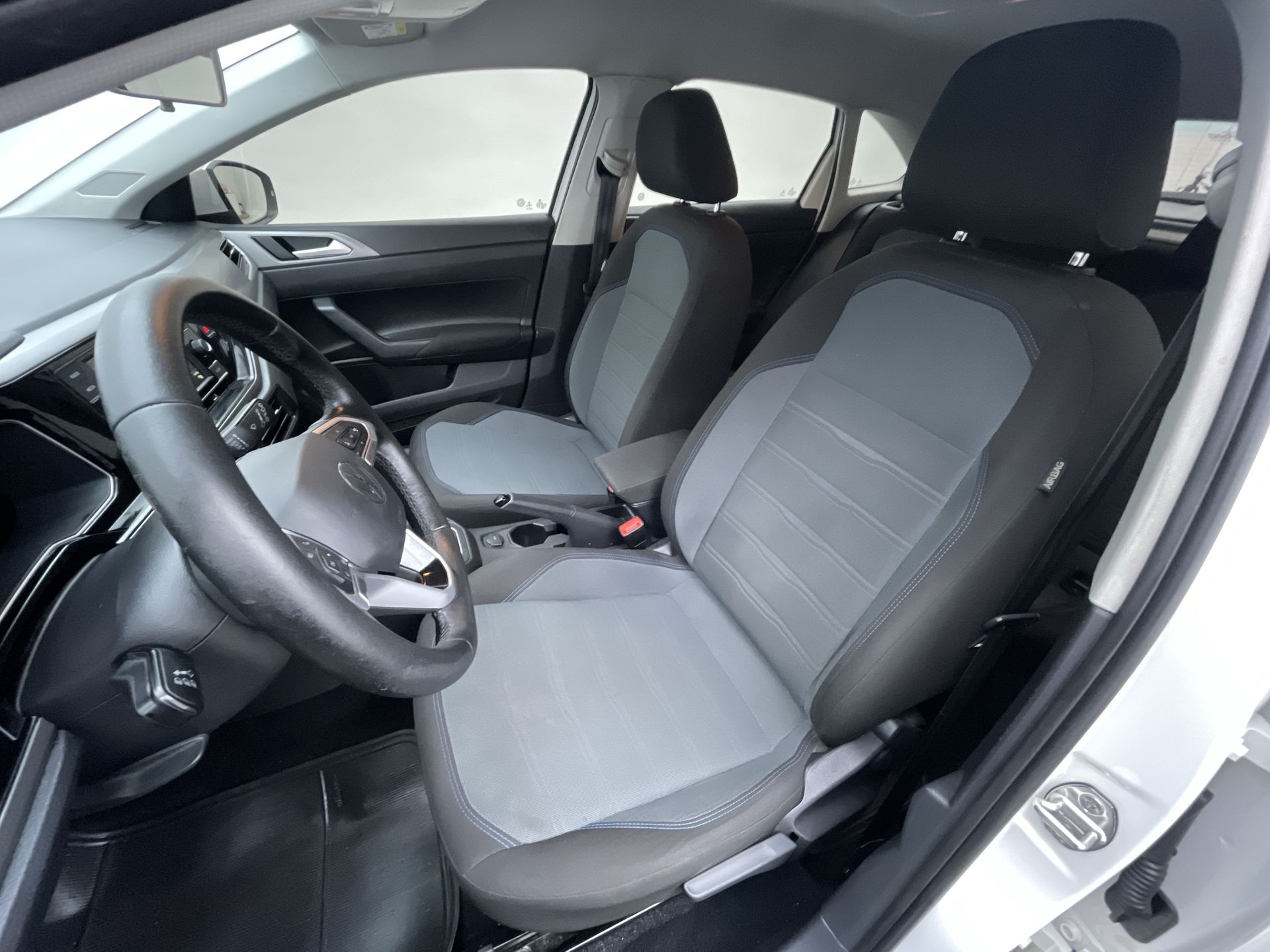 VW - Volkswagen-Nivus-Nivus Comfortline 1.0 200 TSI Flex Aut.