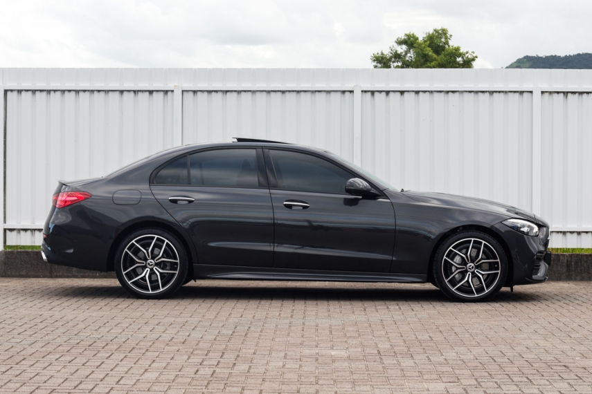 Mercedes-Benz-C 300-2.0 EQ BOOST HÍBRIDO AMG LINE 9G-TRONIC