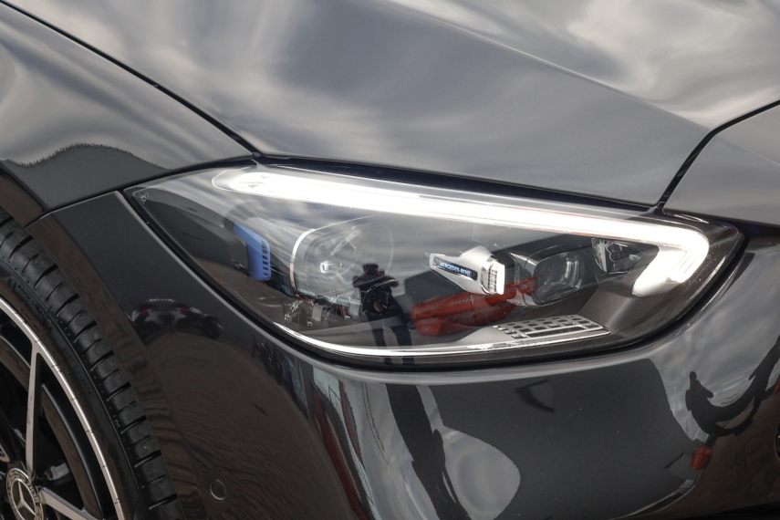 Mercedes-Benz-C 300-2.0 EQ BOOST HÍBRIDO AMG LINE 9G-TRONIC