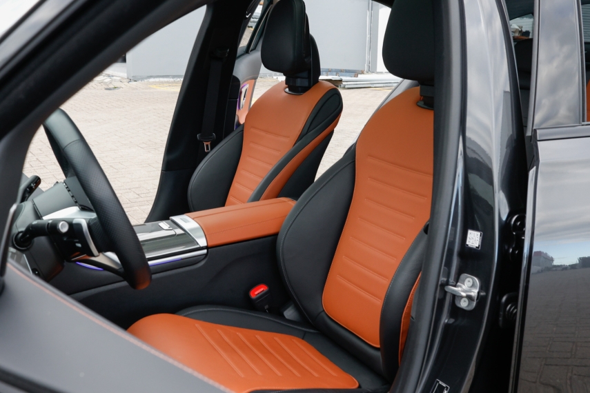 Mercedes-Benz-C 300-2.0 EQ BOOST HÍBRIDO AMG LINE 9G-TRONIC