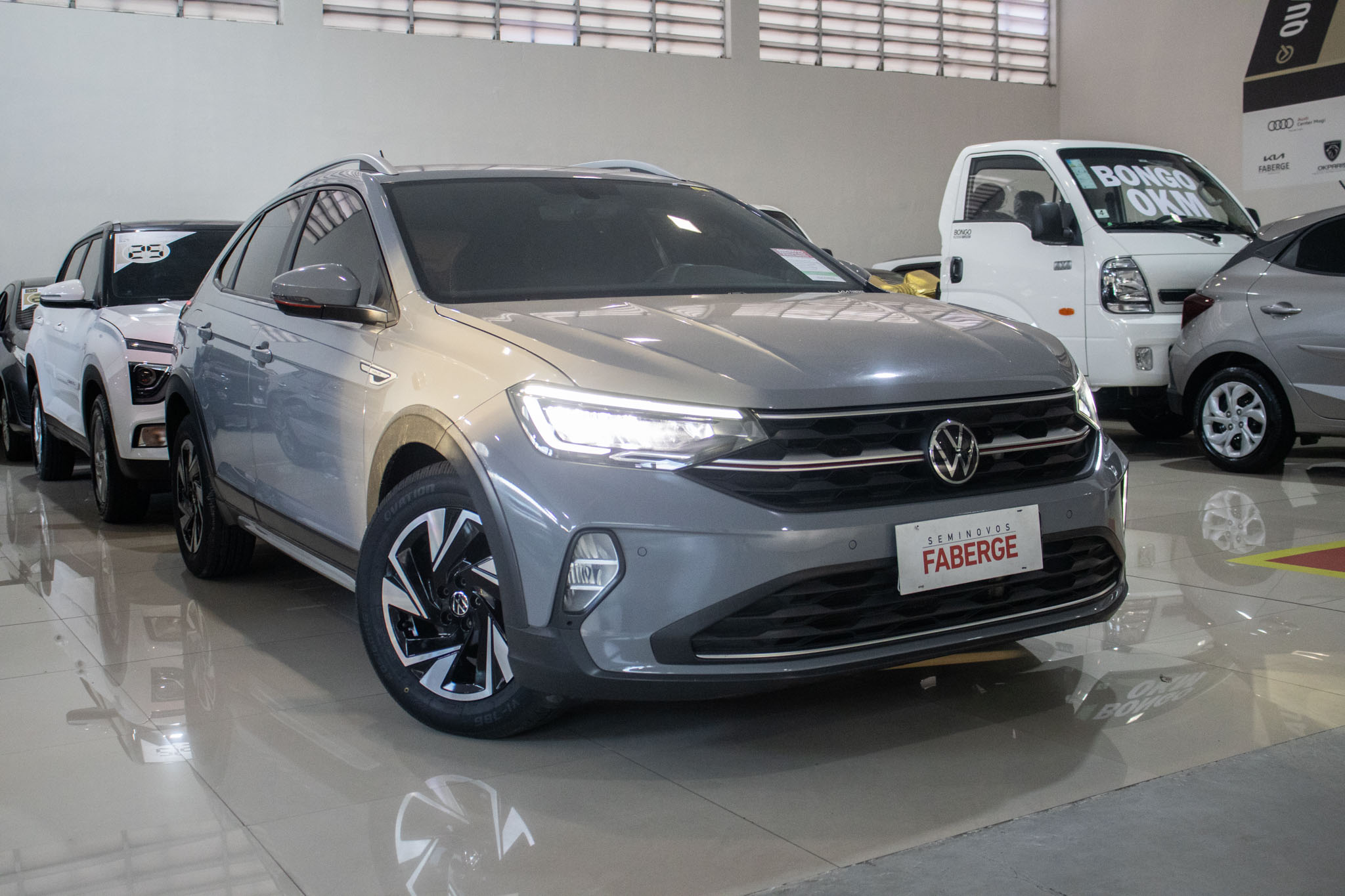 VW - Volkswagen-Nivus-Nivus Highline 1.0 200 TSI Flex Aut.