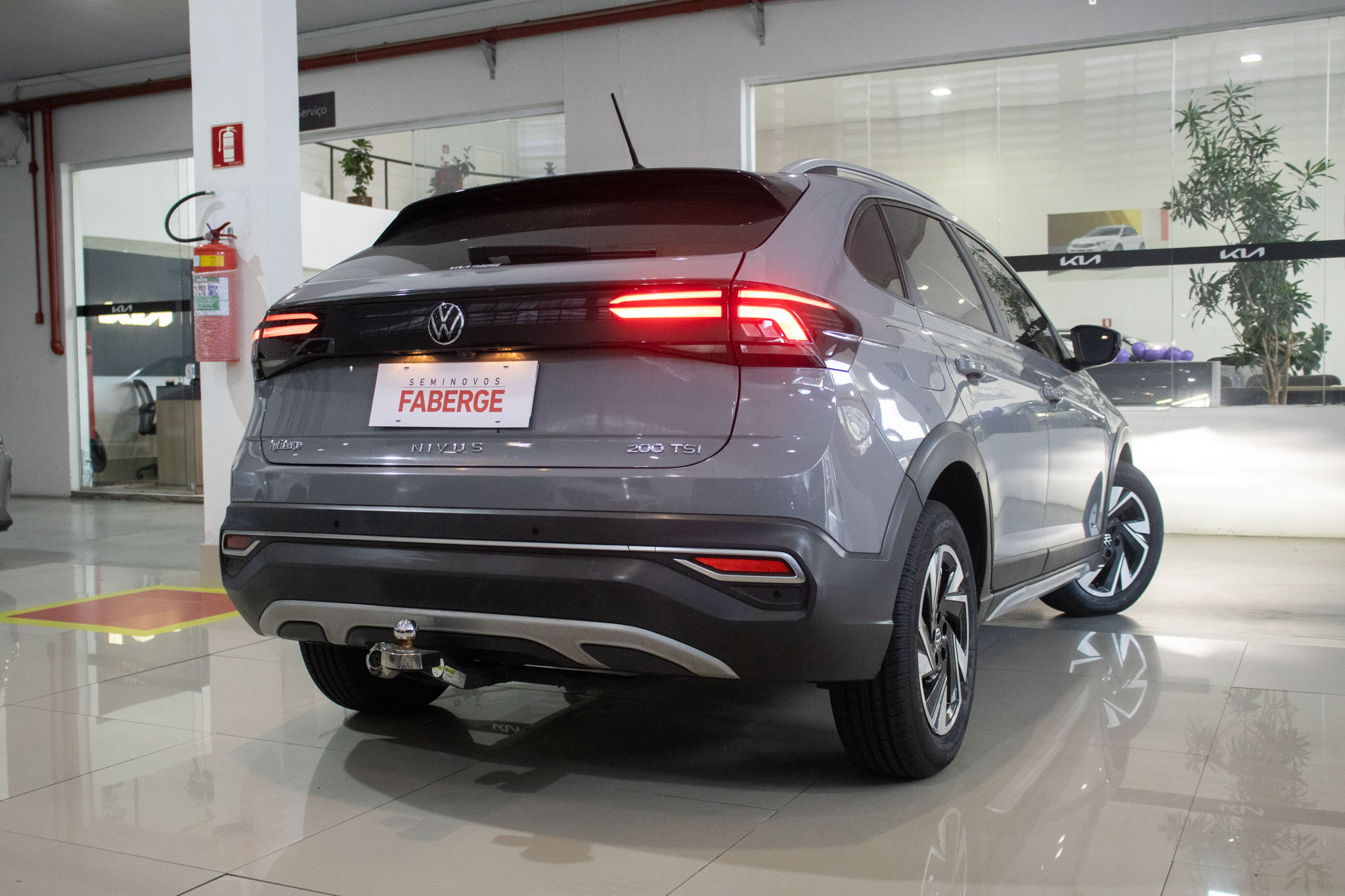 VW - Volkswagen-Nivus-Nivus Highline 1.0 200 TSI Flex Aut.