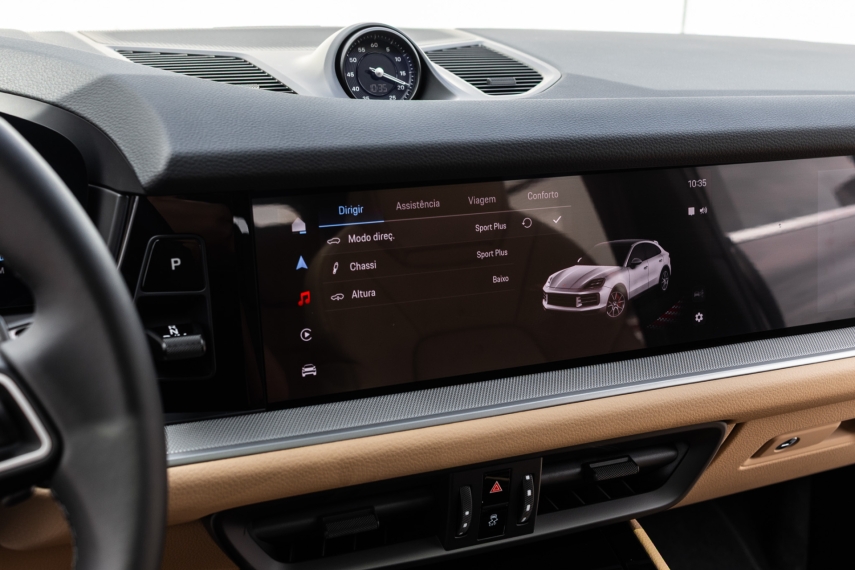 Porsche-CAYENNE-3.0 V6 E-HYBRID COUPÉ AWD