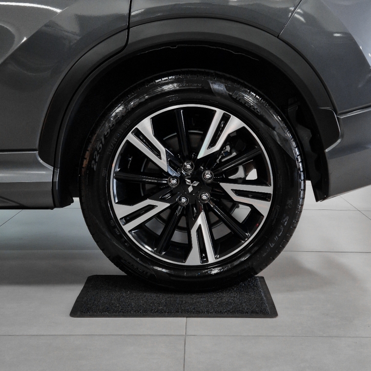 Mitsubishi-ECLIPSE CROSS-1.5 MIVEC TURBO GASOLINA HPE CVT