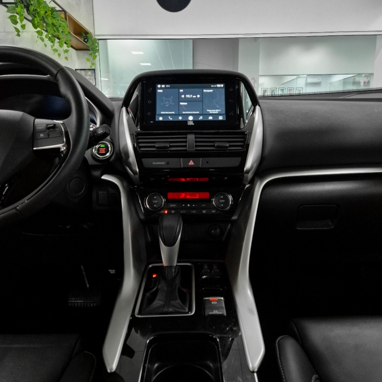 Mitsubishi-ECLIPSE CROSS-1.5 MIVEC TURBO GASOLINA HPE CVT