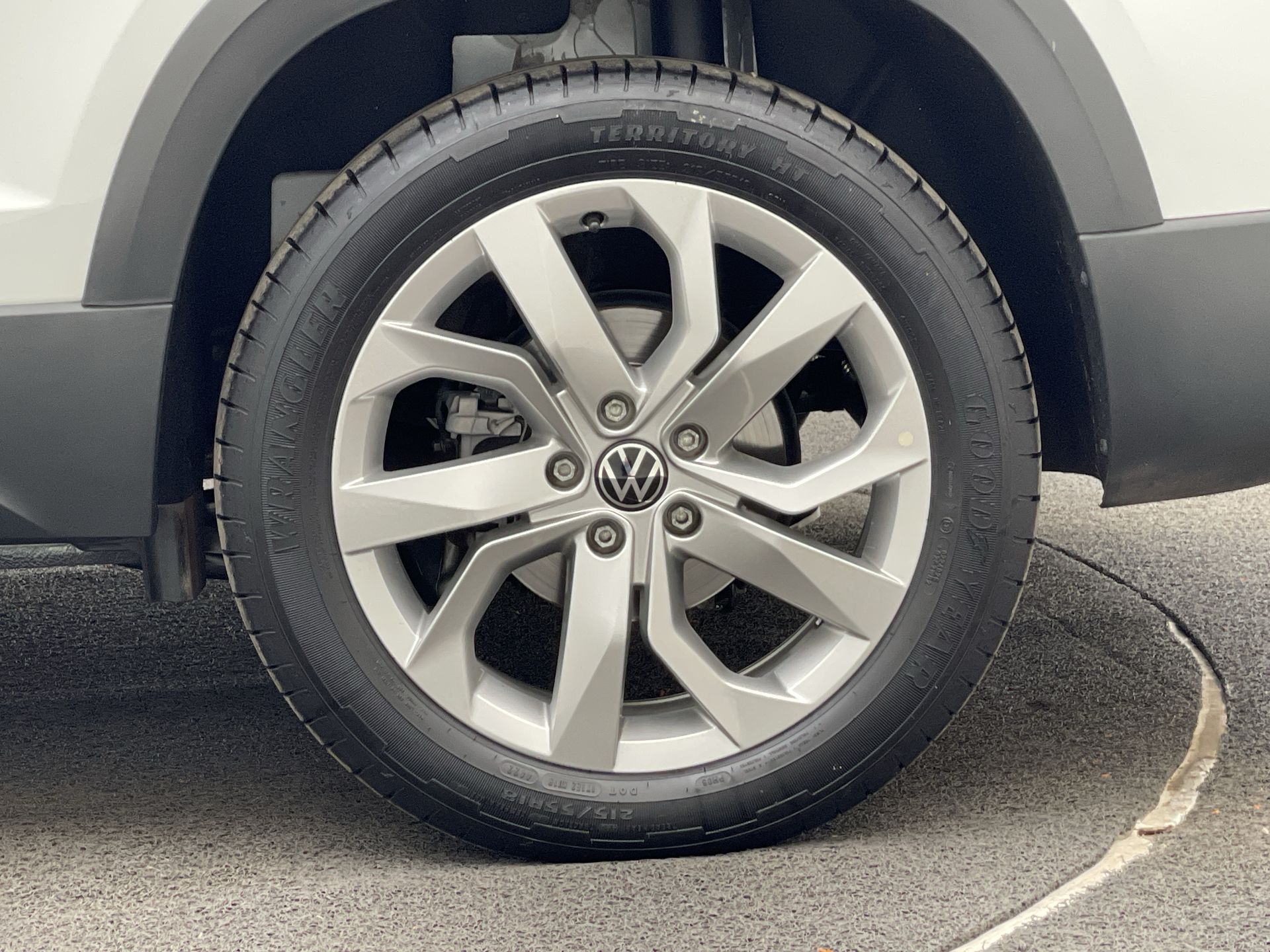 TAOS Comfortline 1.4 250 TSI Flex Aut.