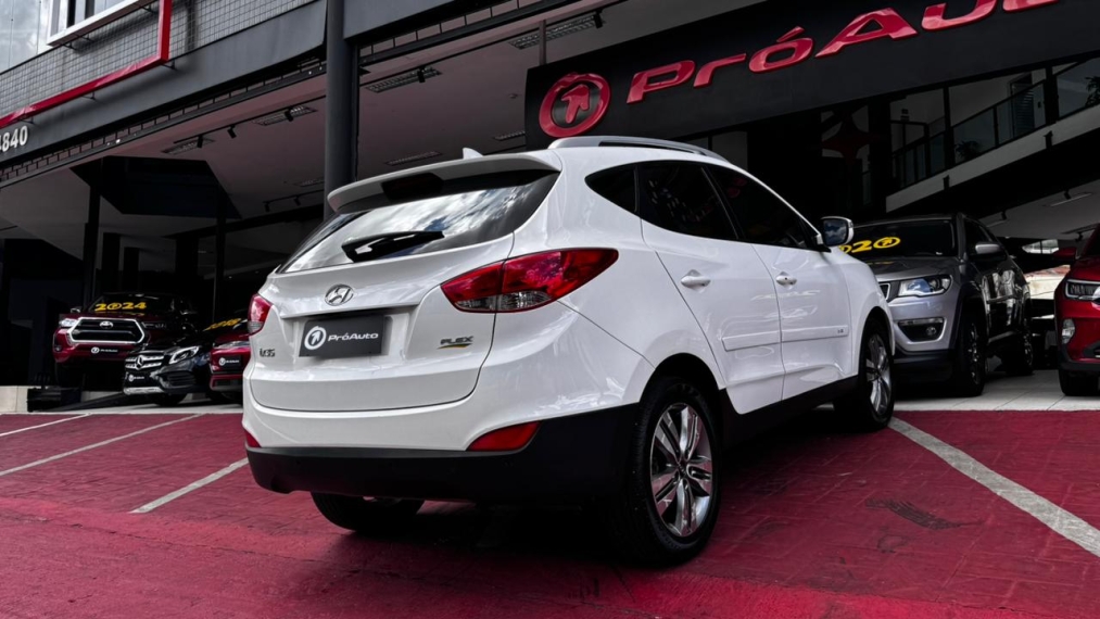 Hyundai-IX35-2.0 MPFI GL 16V FLEX 4P AUTOMÁTICO