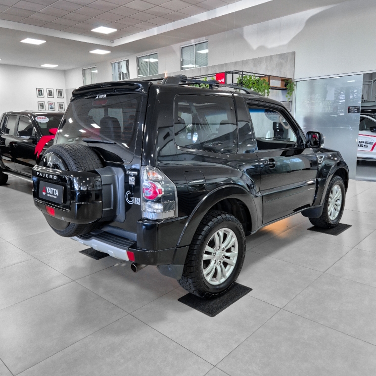 Mitsubishi-PAJERO FULL-3.8 4X4 V6 24V GASOLINA 2P AUTOMÁTICO