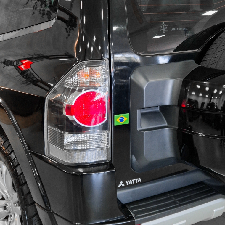 Mitsubishi-PAJERO FULL-3.8 4X4 V6 24V GASOLINA 2P AUTOMÁTICO