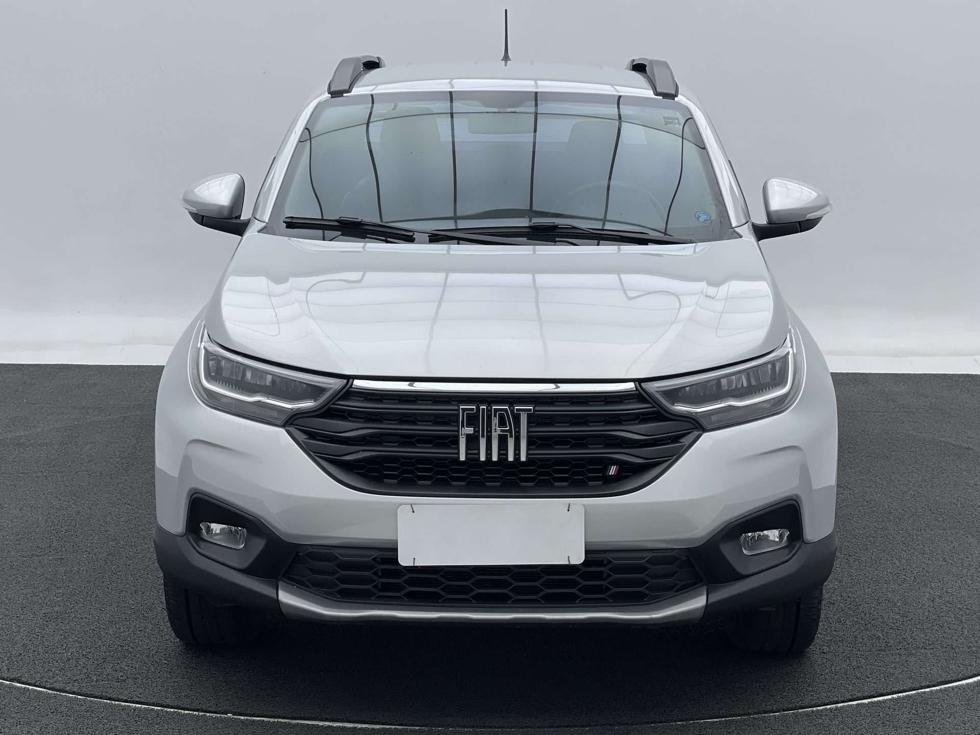 Strada Volcano 1.3 Flex 8V CD Aut.