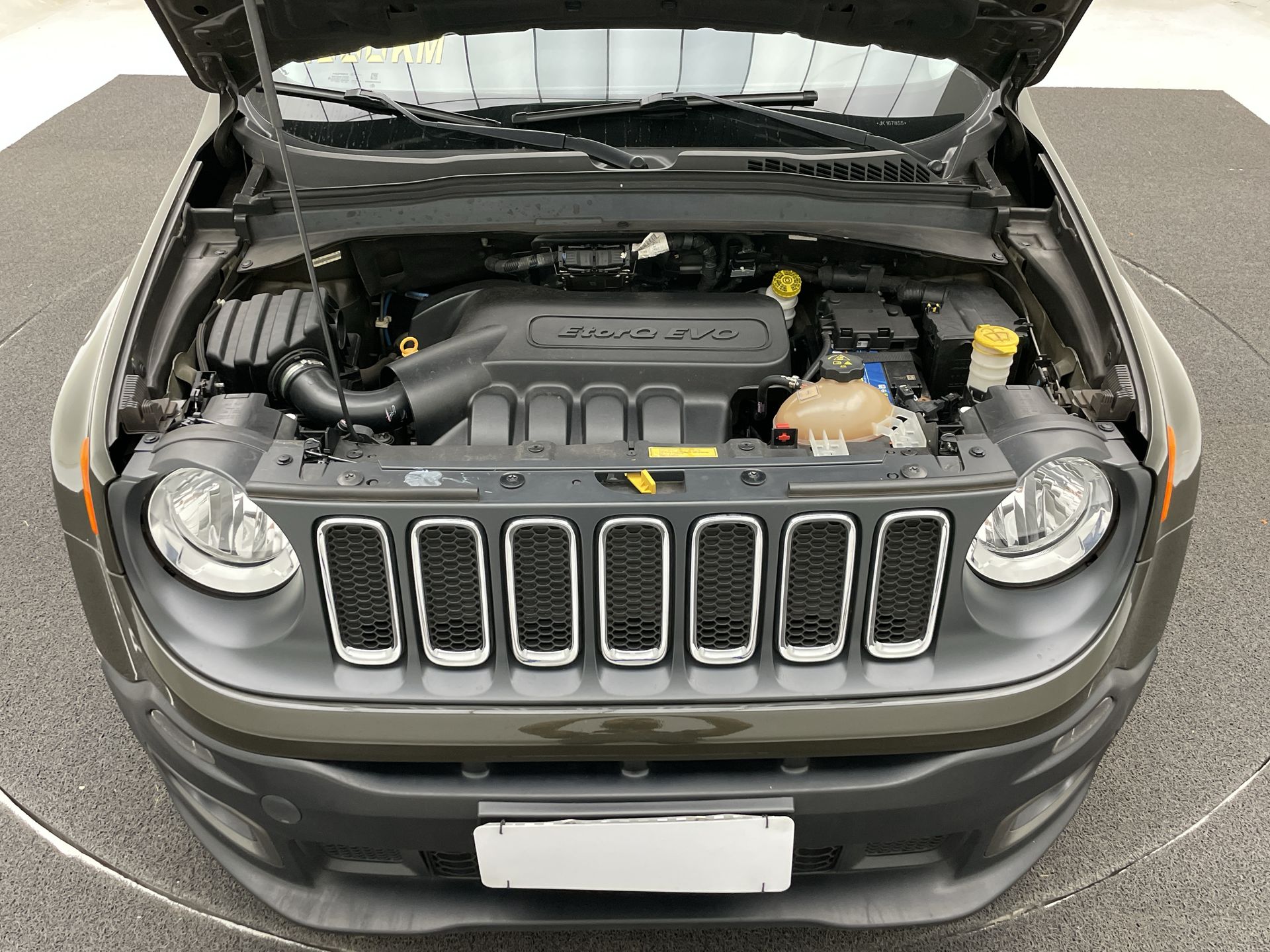 Renegade Sport 1.8 4x2 Flex 16V Aut.