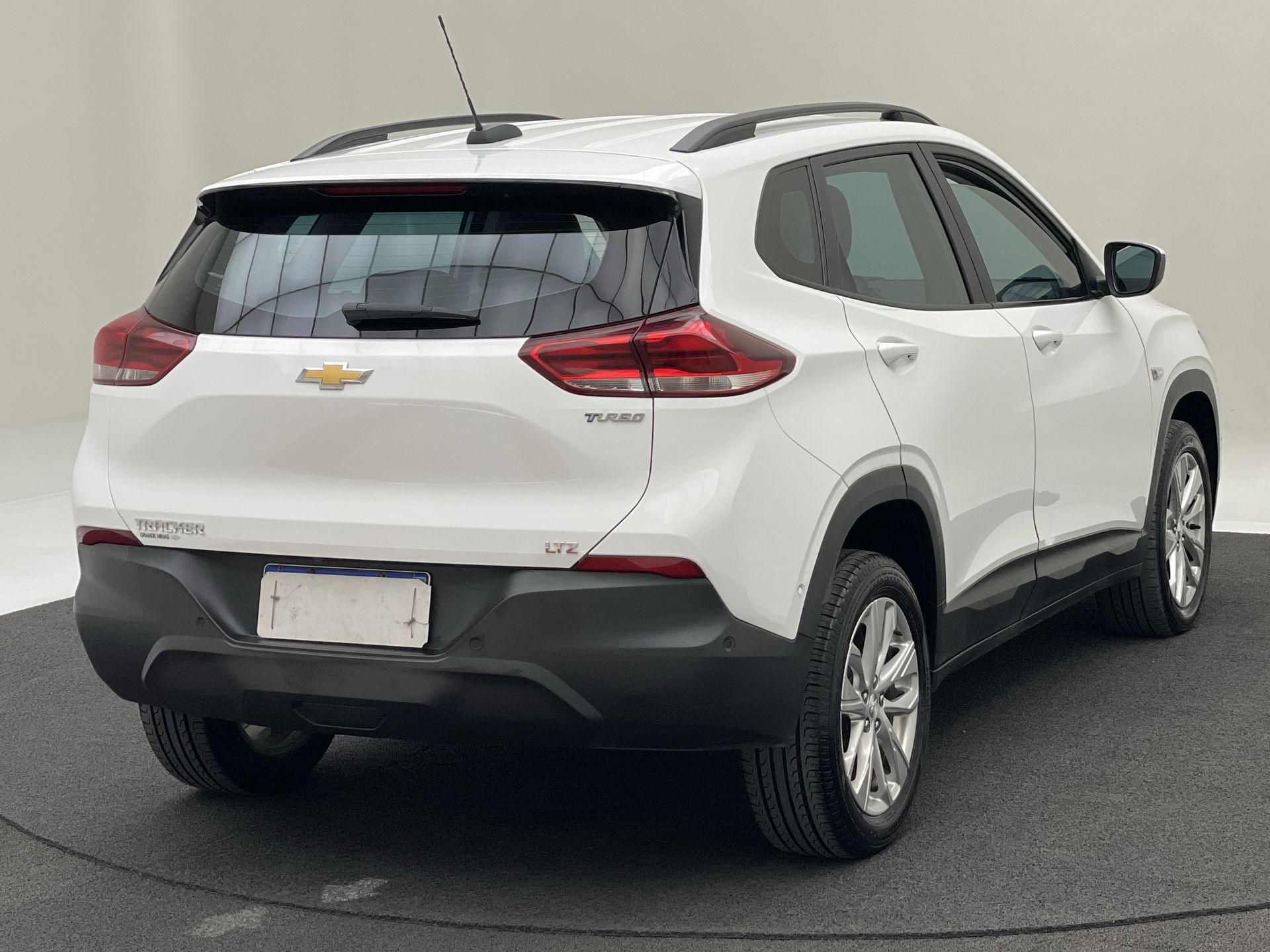 TRACKER LTZ 1.0 Turbo 12V Flex Aut.