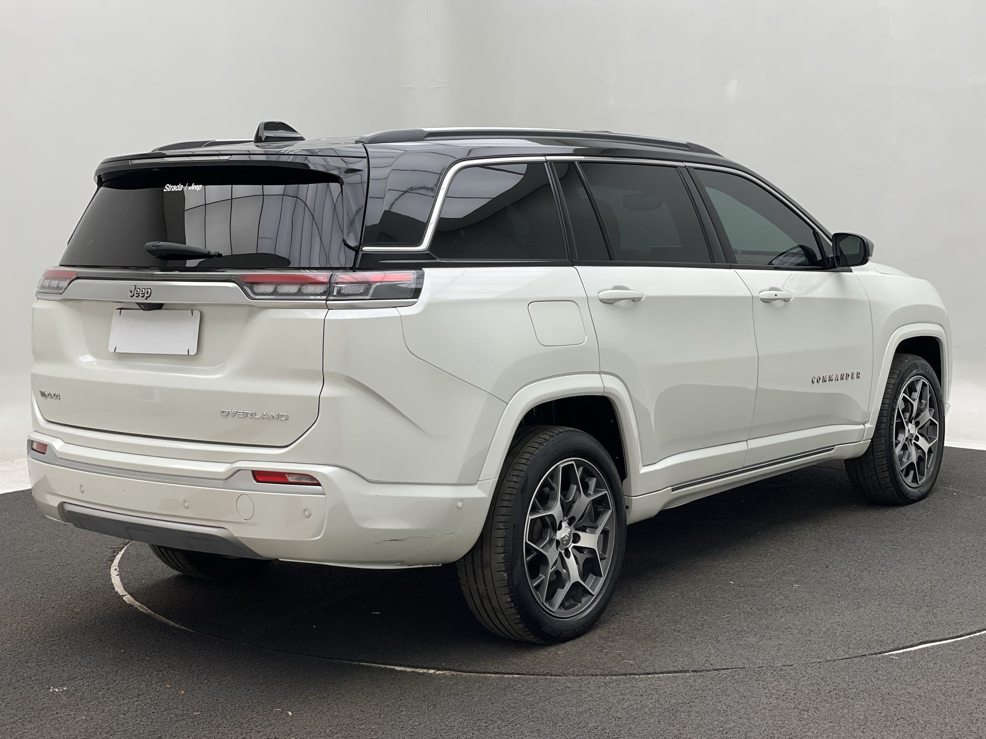 Commander Overl. TD380 2.0 4x4 Die. Aut.