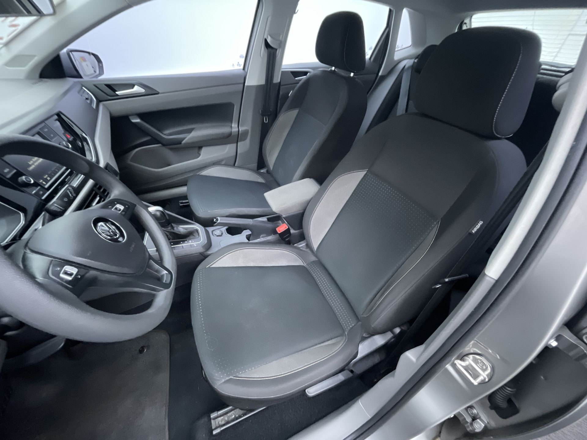 VW - Volkswagen-Polo-Polo Comfort. 200 TSI 1.0 Flex 12V Aut.