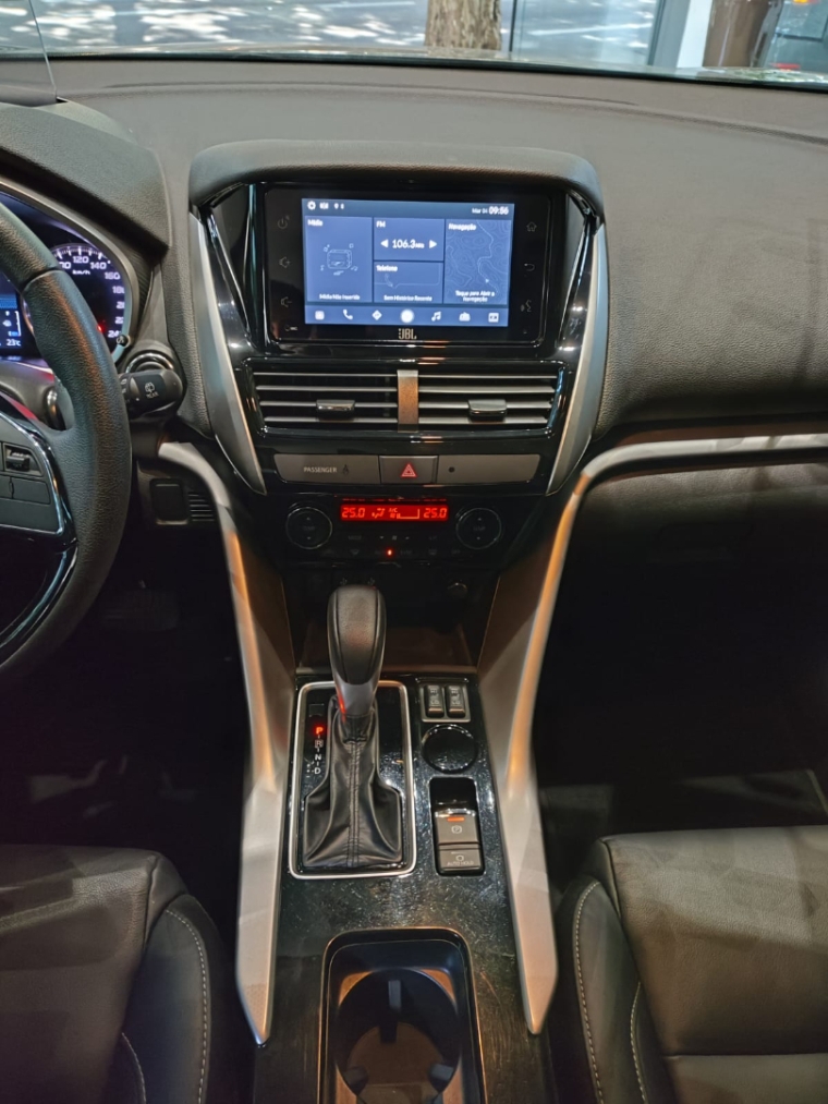 Mitsubishi-ECLIPSE CROSS-1.5 MIVEC TURBO GASOLINA HPE CVT