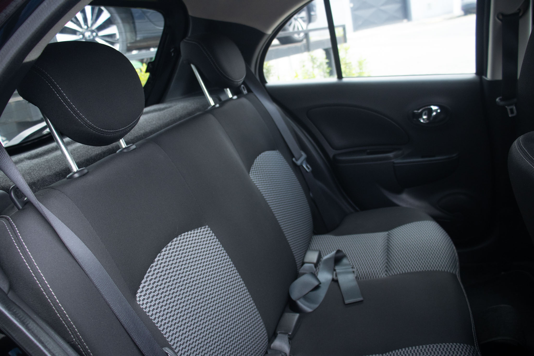 Nissan-MARCH-MARCH 10SV