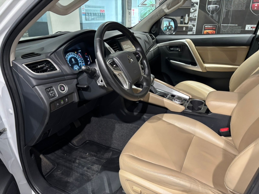 Mitsubishi-PAJERO SPORT-2.4 16V MIVEC TURBO DIESEL HPE-S AWD AUTOMÁTICO