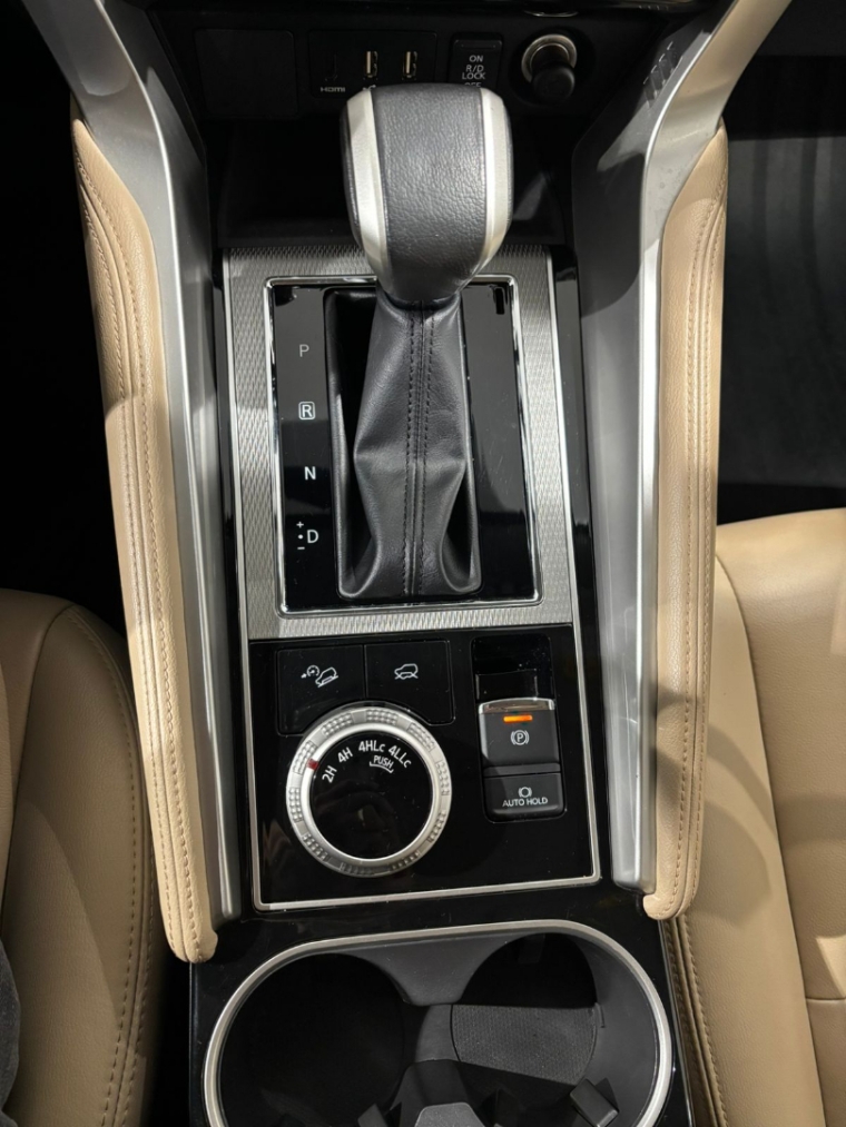 Mitsubishi-PAJERO SPORT-2.4 16V MIVEC TURBO DIESEL HPE-S AWD AUTOMÁTICO