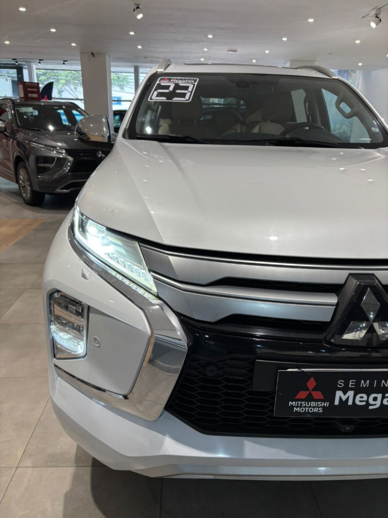 Mitsubishi-PAJERO SPORT-2.4 16V MIVEC TURBO DIESEL HPE-S AWD AUTOMÁTICO