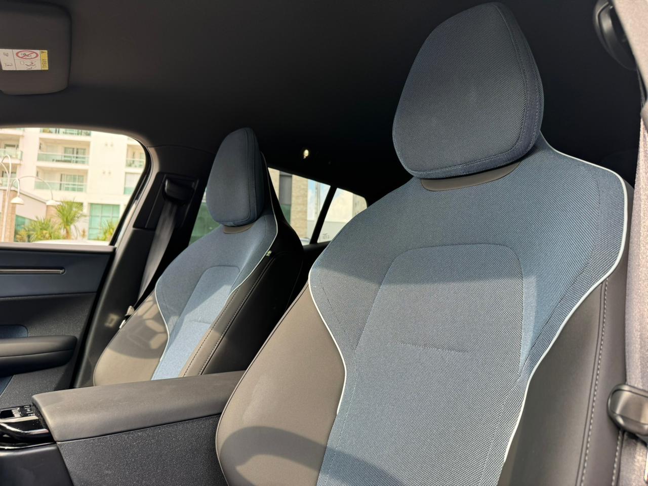 Volvo-EX30-EX30 E60 Core (Elétrico)