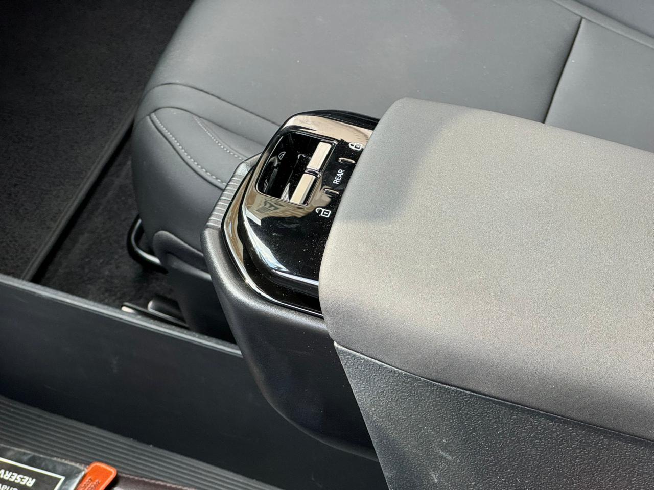 Volvo-EX30-EX30 E60 Core (Elétrico)