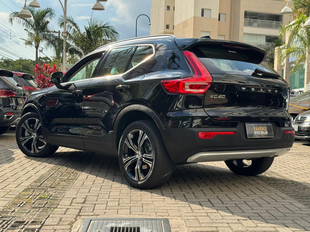 Volvo-XC 40-XC 40 T-5 INSCRIPTION 1.5 FWD (Híbrido)