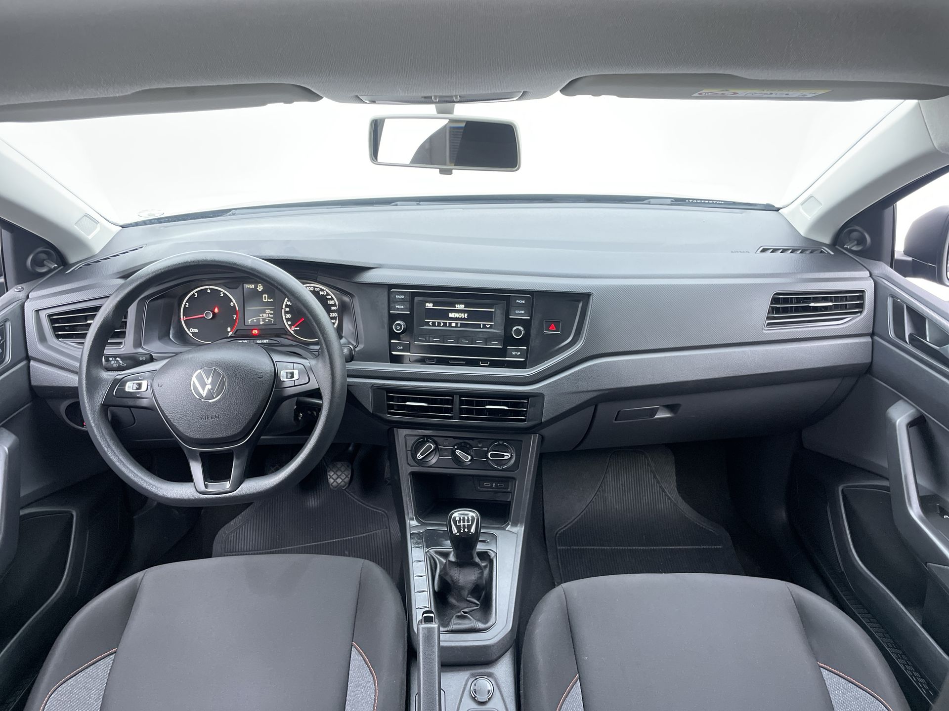 Polo Track 1.0 Flex 12V 5p