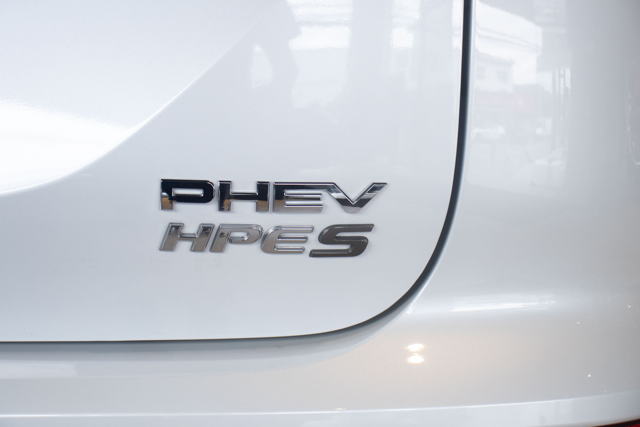 Mitsubishi-OUTLANDER-OUTLANDER HPE-S 2.4 4x4 Aut (Híbrido)