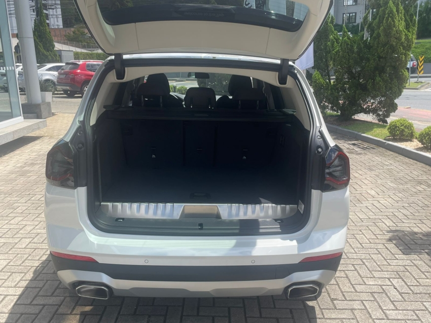 BMW-X3-2.0 16V HÍBRIDO X LINE XDRIVE30E STEPTRONIC