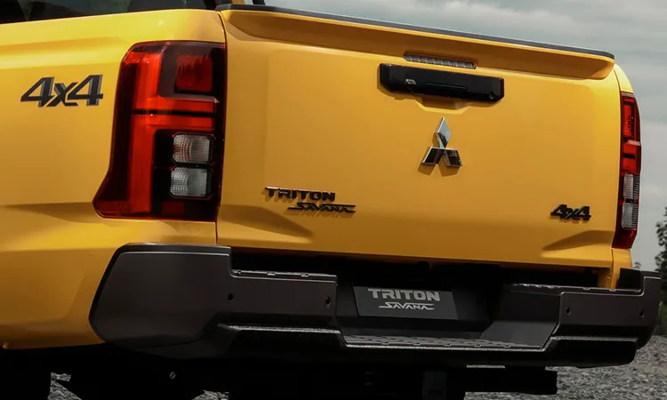 Para-choque traseiro exclusivo