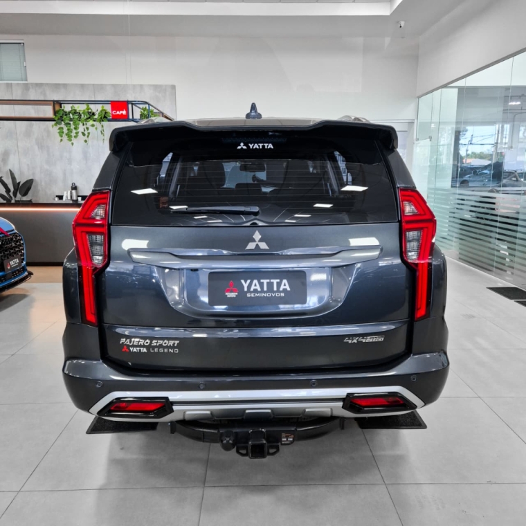 Mitsubishi-PAJERO SPORT-2.4 16V MIVEC TURBO DIESEL LEGEND AWD AUTOMÁTICO