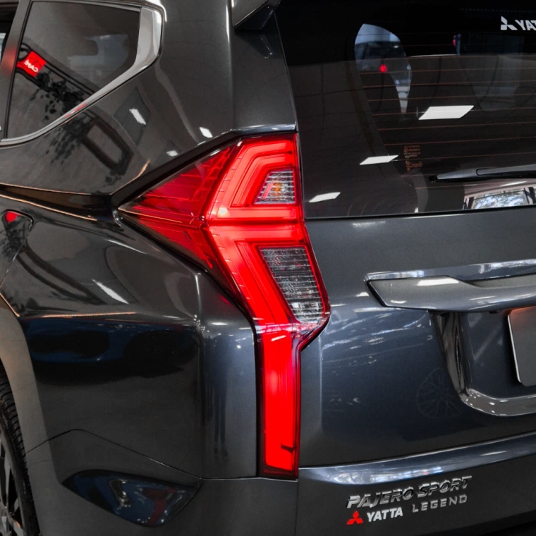 Mitsubishi-PAJERO SPORT-2.4 16V MIVEC TURBO DIESEL LEGEND AWD AUTOMÁTICO