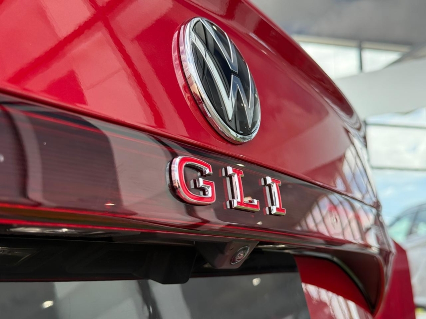 VW - Volkswagen-JETTA-2.0 350 TSI GASOLINA GLI DSG