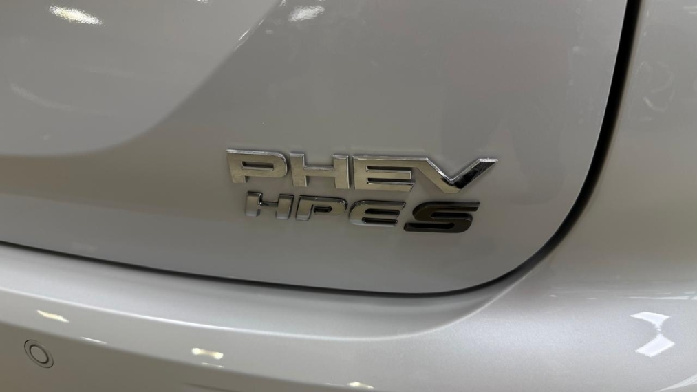 Mitsubishi-OUTLANDER-2.4 PHEV HPE-S S-AWC DHT