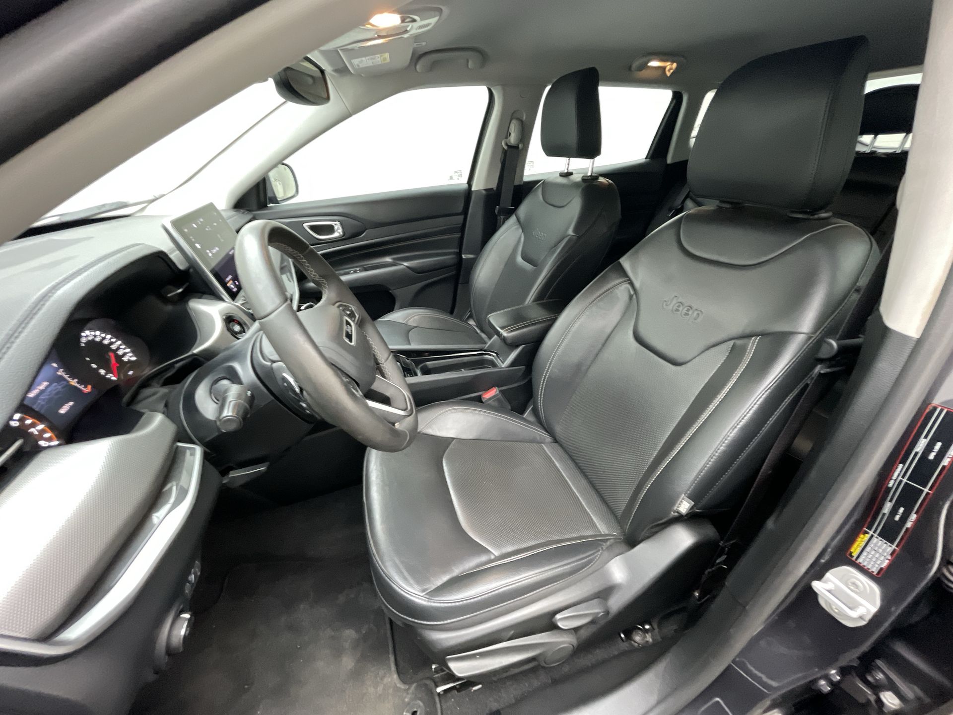 COMPASS LONG. T270 1.3 TB 4x2 Flex Aut.