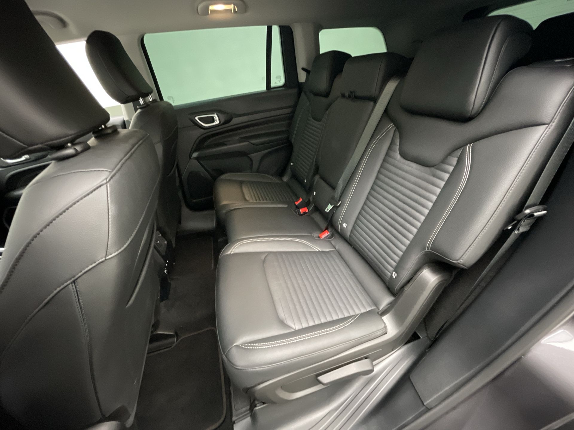 Commander Longitude T270 1.3 TB Flex Aut